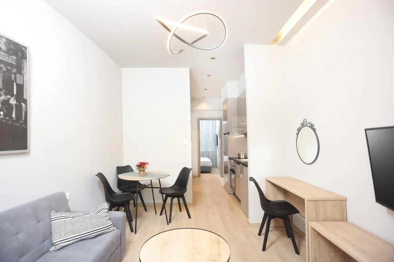 Zenou 24 Downtown Apartment Thessaloniki 0*,  Griekenland